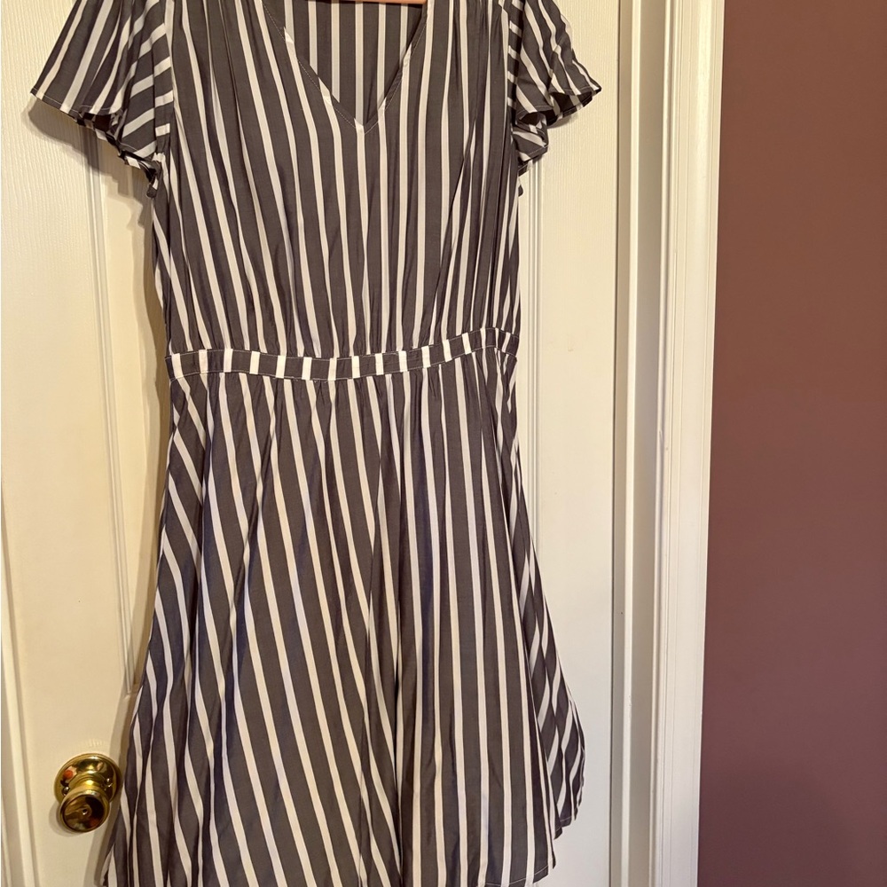 Old Navy Navy and White Striped Dress